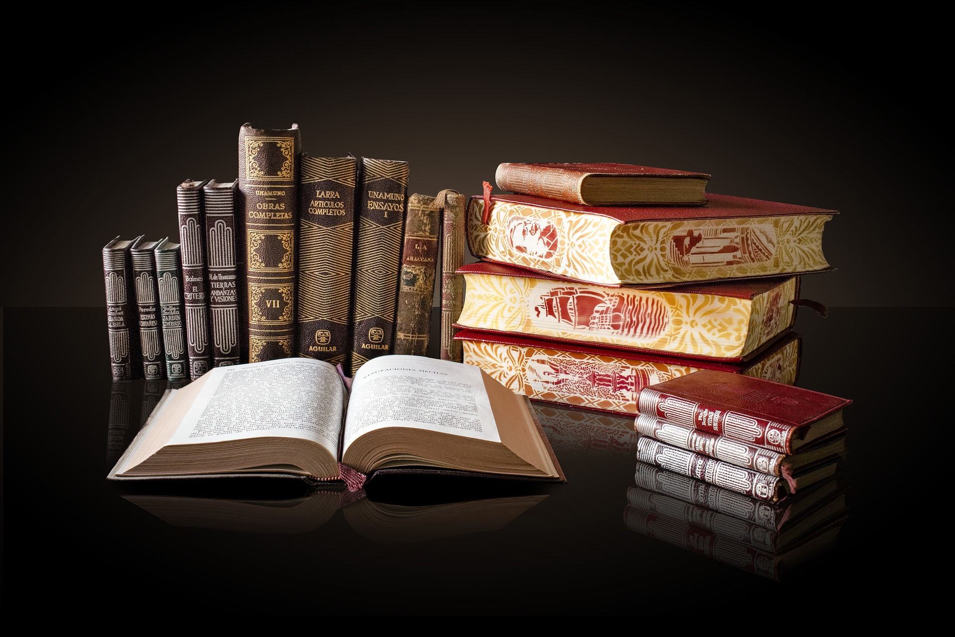 books-1702790_1920.jpg